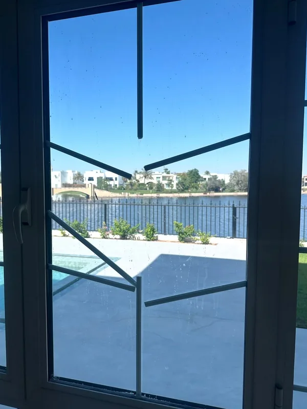 Tilt-and-turn window realigned in a Dubai home